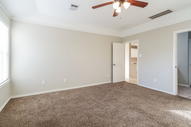 1,985/Mo, 18608 Timbers Dr Humble, TX 77346 Main Bedroom View 2