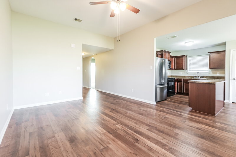 1,795/Mo, 5719 Rocky Trail Dr Kingwood, TX 77339 Living Room View 3
