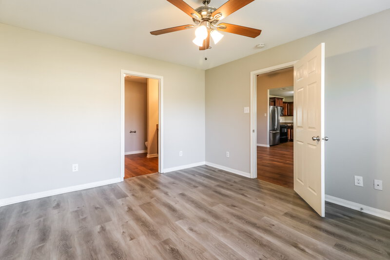 1,795/Mo, 5719 Rocky Trail Dr Kingwood, TX 77339 Main Bedroom View 2