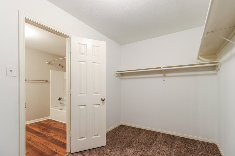 1,795/Mo, 5719 Rocky Trail Dr Kingwood, TX 77339 Walk In Closet View