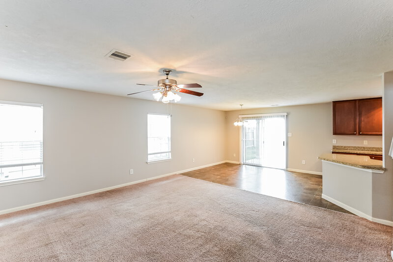 1,750/Mo, 7802 Sagemark Ridge Dr Cypress, TX 77433 Living Room View