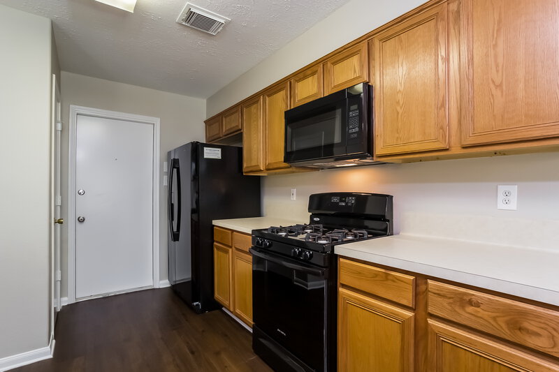 1,830/Mo, 12606 Warrenwood Dr Houston, TX 77066 Kitchen View