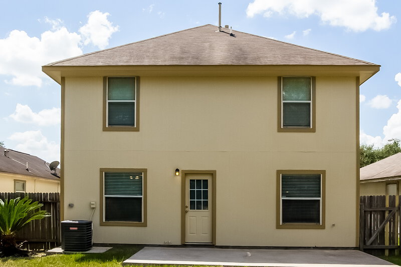 1,830/Mo, 12606 Warrenwood Dr Houston, TX 77066 Rear View