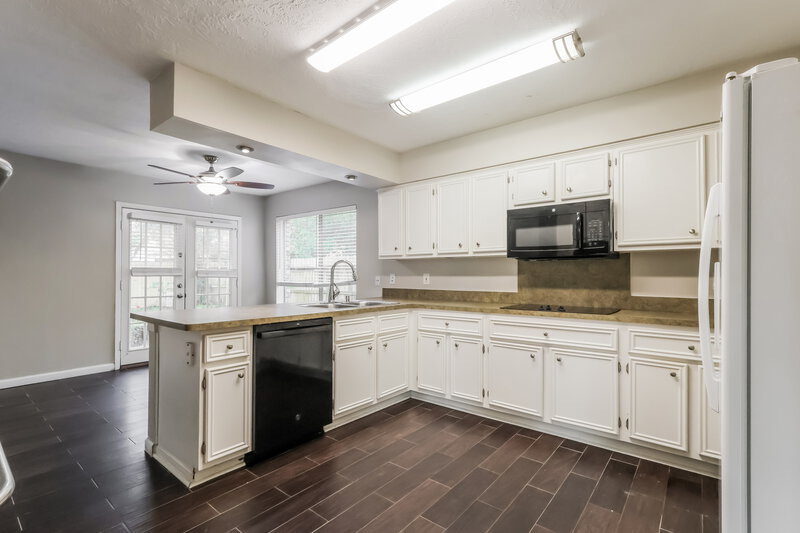 2,035/Mo, 3635 Lost Oak Dr Spring, TX 77388 Kitchen View