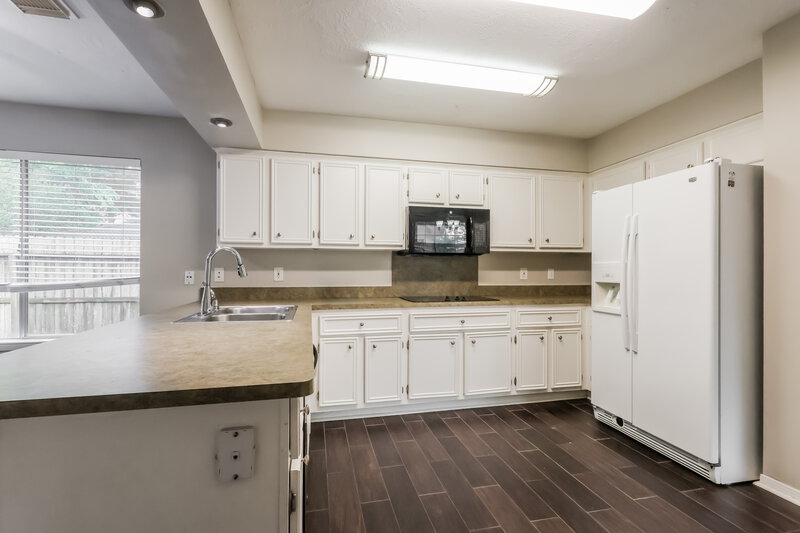 2,035/Mo, 3635 Lost Oak Dr Spring, TX 77388 Kitchen View 2