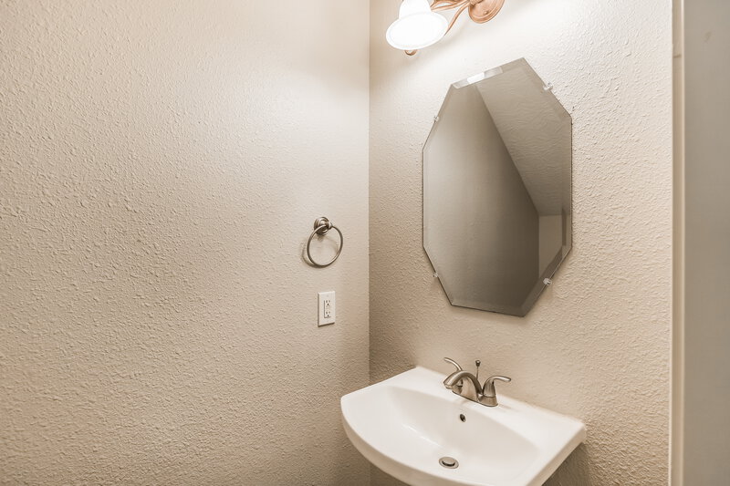 2,285/Mo, 22207 Jay Dr Spring, TX 77373 Bathroom View