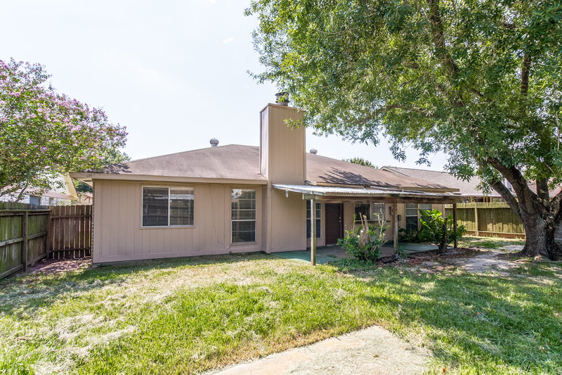 2,175/Mo, 17822 Glenpatti Dr Houston, TX 77084 Rear View