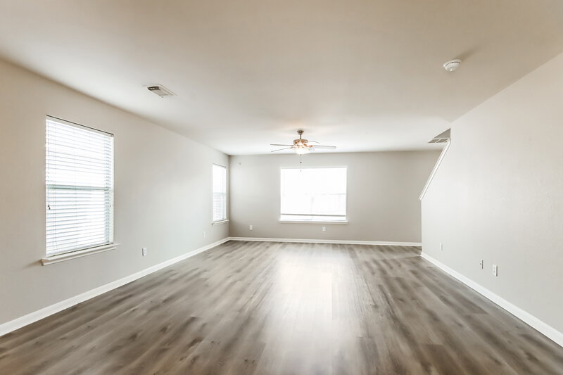 1,855/Mo, 21126 Allenham Ln Humble, TX 77338 Living Room View