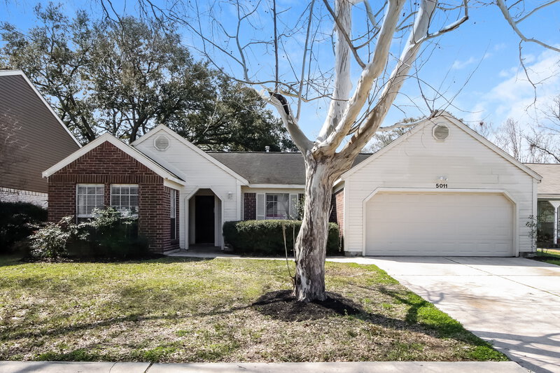 1,885/Mo, 5011 Innsbruk Dr Houston, TX 77066 External View
