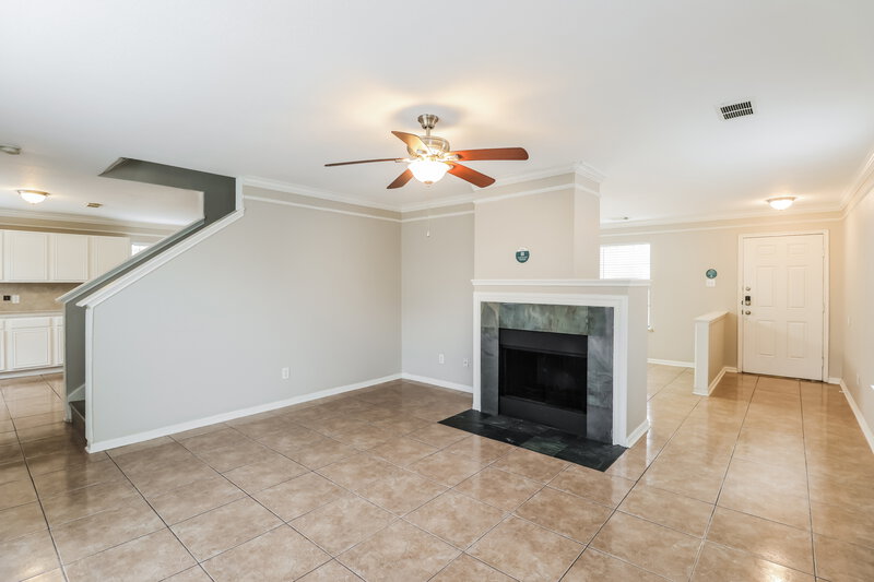 1,755/Mo, 21115 Tanner Woods Ln Humble, TX 77338 Living Room View 2