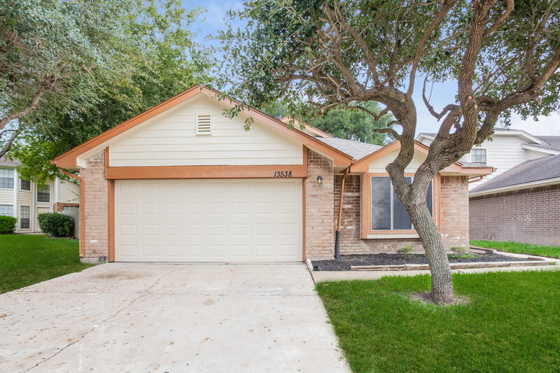 1,955/Mo, 13538 Sharpbill Dr Houston, TX 77083 External View