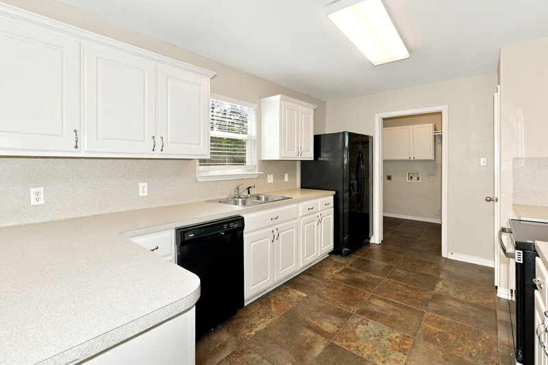 1,825/Mo, 4722 San Antonio River Dr Spring, TX 77386 Kitchen View 2