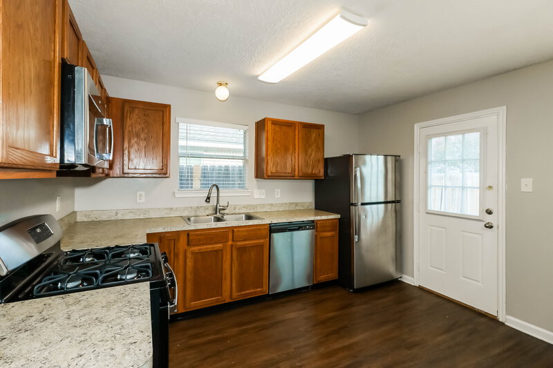 1,820/Mo, 32123 Decker Oaks Dr Pinehurst, TX 77362 Kitchen View