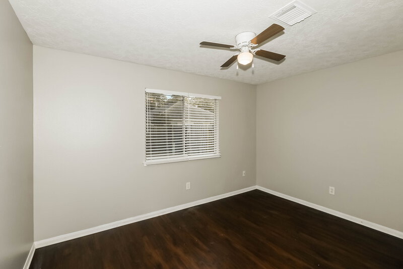 1,820/Mo, 32123 Decker Oaks Dr Pinehurst, TX 77362 Bedroom View 2