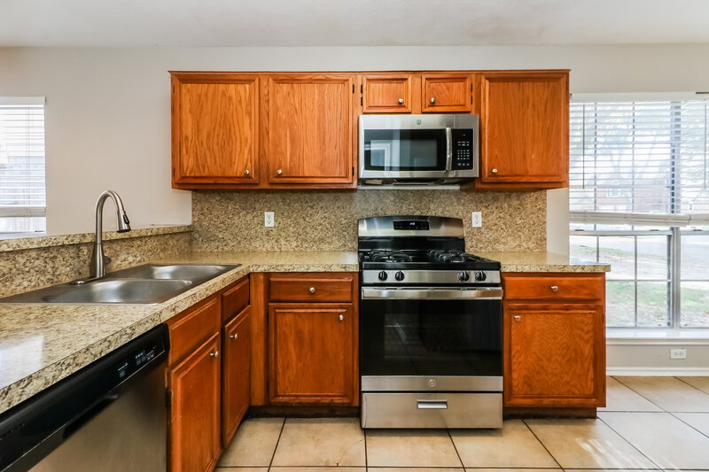 1,780/Mo, 3630 Red Fir Dr Houston, TX 77088 Kitchen View