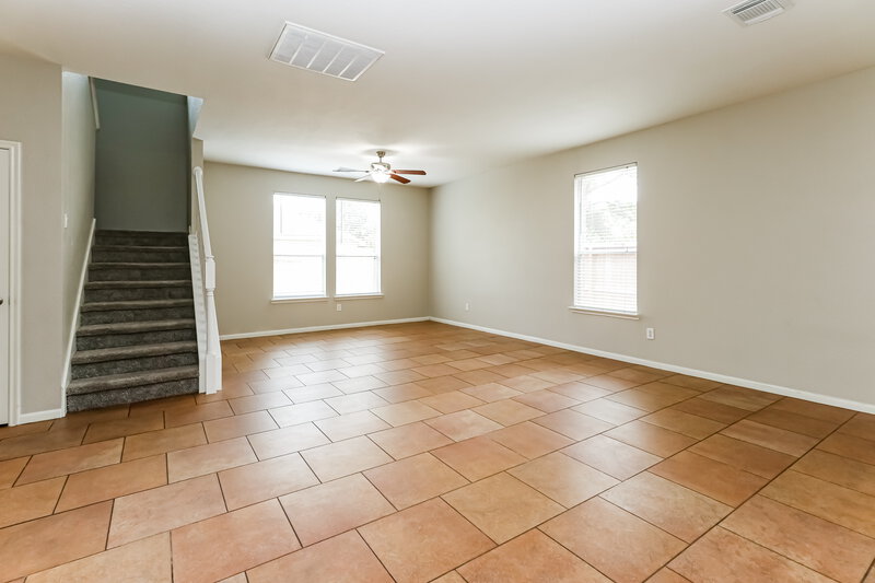2,185/Mo, 21202 Allenham Ct Humble, TX 77338 Living Room View