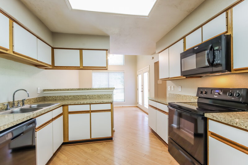 1,905/Mo, 16519 Shrub Oak Dr Humble, TX 77396 Kitchen View 2