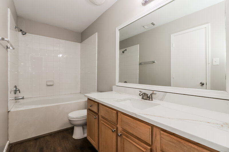 1,675/Mo, 20734 Baron Bend Ln Katy, TX 77449 Main Bathroom View