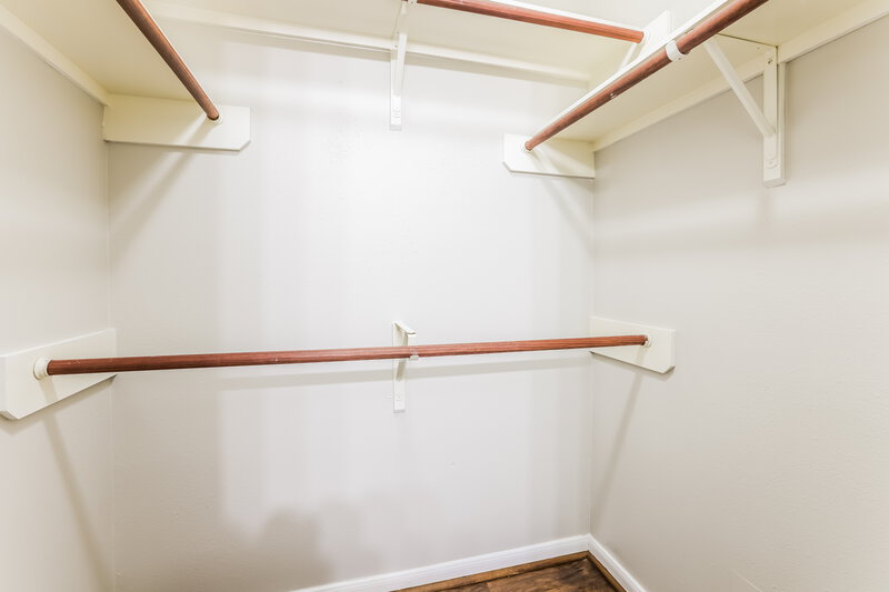 1,750/Mo, 20734 Baron Bend Ln Katy, TX 77449 Main Bathroom View 2