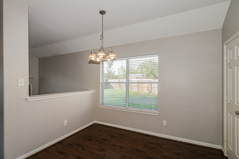 1,855/Mo, 5139 Chase Park Cir Bacliff, TX 77518 Dining Room View