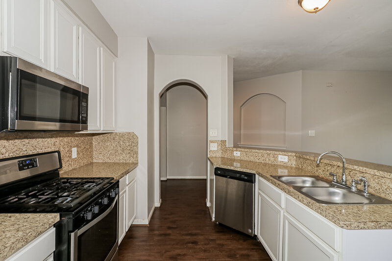 1,855/Mo, 5139 Chase Park Cir Bacliff, TX 77518 Kitchen View