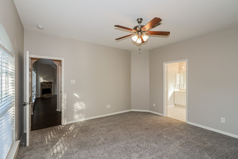 1,855/Mo, 5139 Chase Park Cir Bacliff, TX 77518 Main Bedroom View