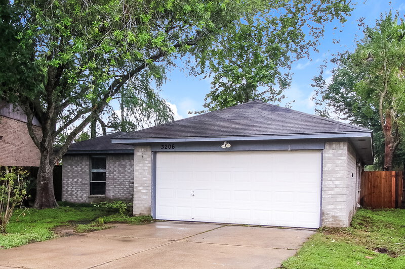 1,875/Mo, 3206 Teakwood Cir Dickinson, TX 77539 Front View