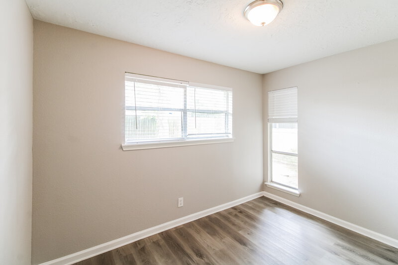 1,875/Mo, 3206 Teakwood Cir Dickinson, TX 77539 Bedroom View 2