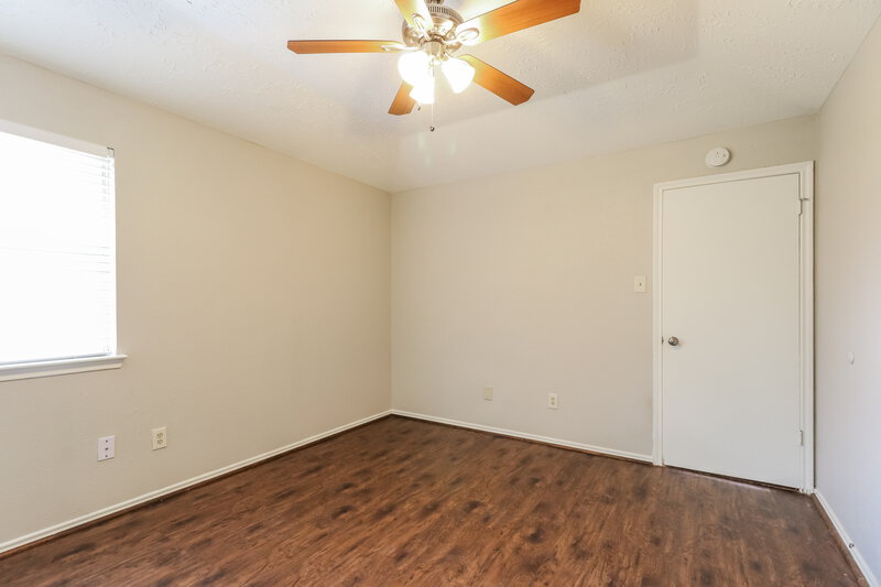 1,800/Mo, 20119 River Brook Dr Humble, TX 77346 Main Bedroom View