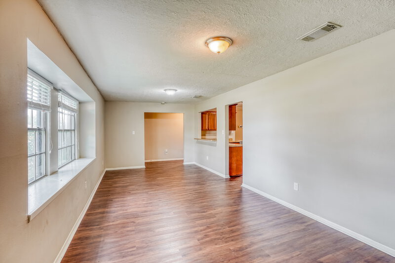 2,230/Mo, 1817 New Orleans St Deer Park, TX 77536 Dining Room View