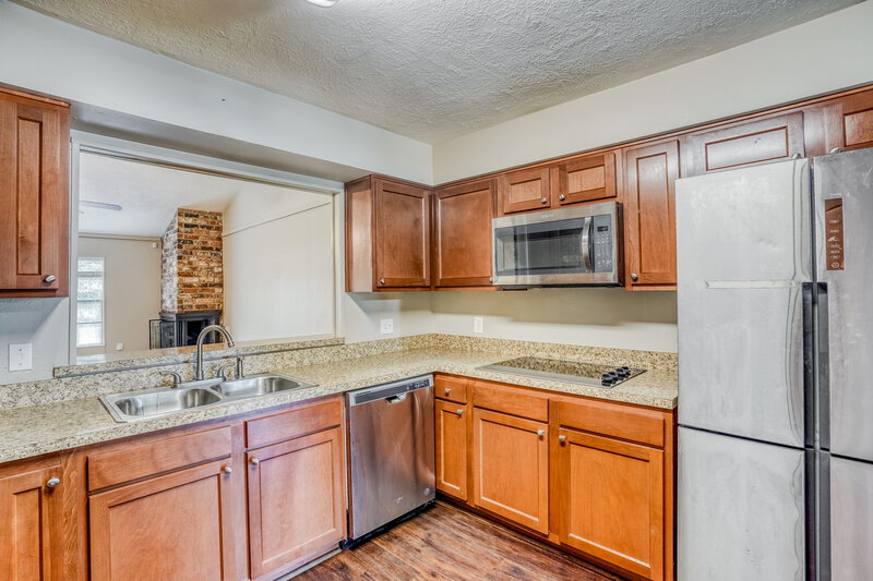 2,230/Mo, 1817 New Orleans St Deer Park, TX 77536 Kitchen View