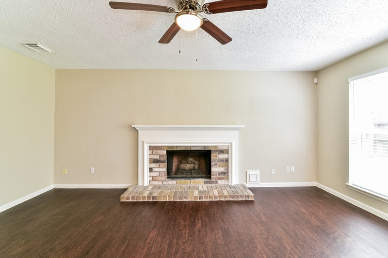2,280/Mo, 17023 Fenny Bridge Ln Spring, TX 77379 Living Roomlarge View 3