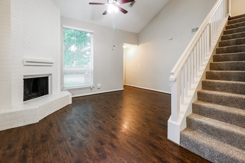 1,665/Mo, 15158 Sheffield Terrace Channelview, TX 77530 Living Room View 2