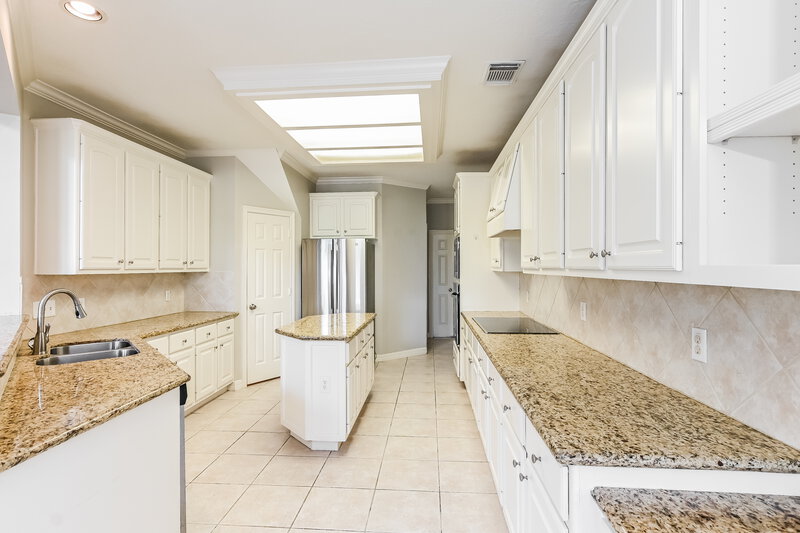 3,505/Mo, 5714 Oakmoss Trl Spring, TX 77379 Kitchen View
