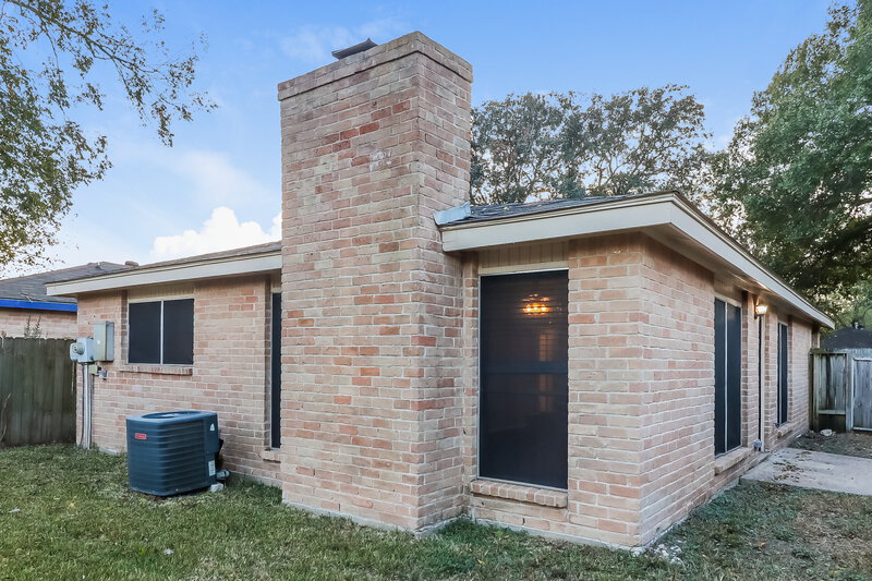 1,545/Mo, 1909 Chelsea Ct Rosenberg, TX 77471 Rear View
