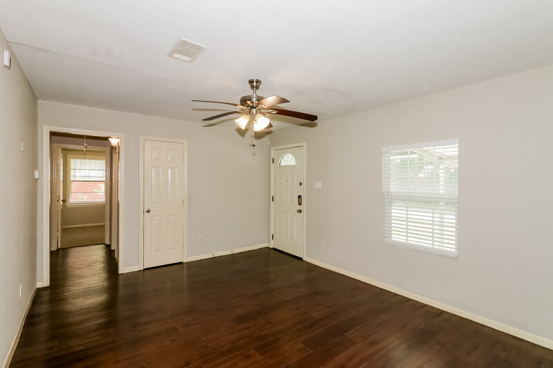 1,550/Mo, 11611 DUANE St Houston, TX 77047 Living Room View