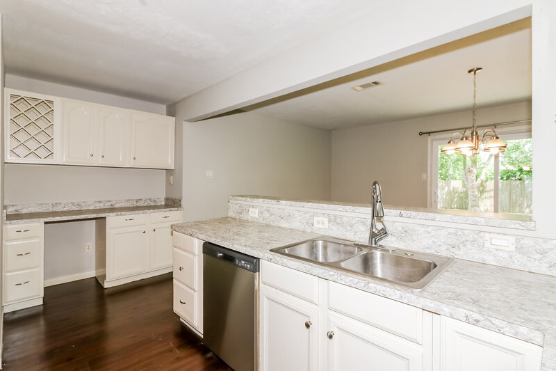 1,550/Mo, 11611 DUANE St Houston, TX 77047 Kitchen View