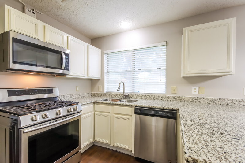 2,355/Mo, 18919 Oakway Dr Humble, TX 77346 Kitchen View