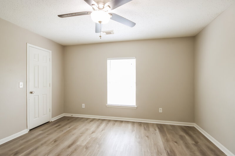 2,355/Mo, 18919 Oakway Dr Humble, TX 77346 Bedroom View 2
