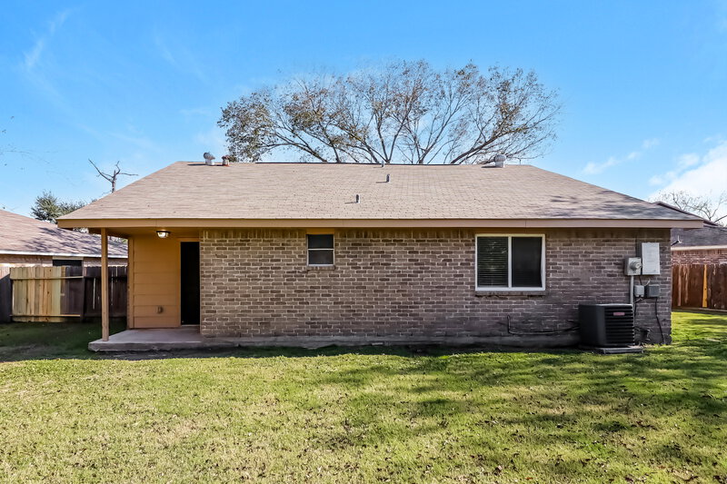 1,770/Mo, 15834 Baybriar Drive Missouri City, TX 77489 Rear View