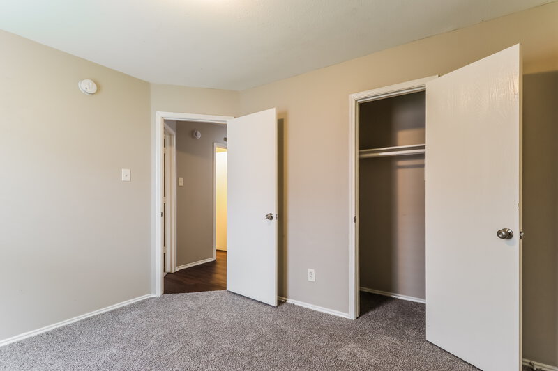 1,940/Mo, 12134 Carriage Oak Humble, TX 77346 Bedroom View 2