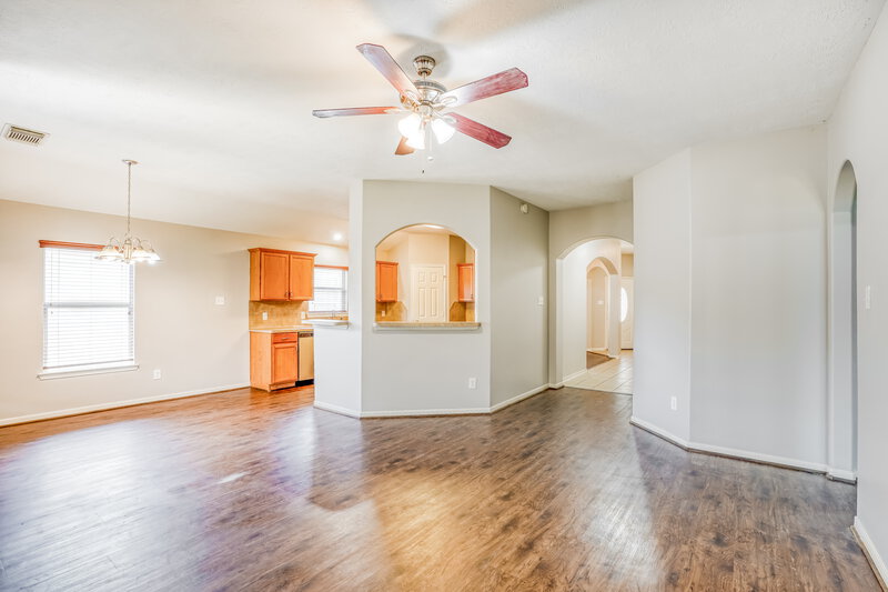 2,010/Mo, 19607 Buckland Park Drive Katy, TX 77449 Living Room View