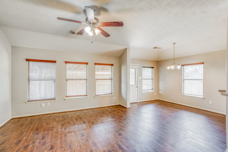2,010/Mo, 19607 Buckland Park Drive Katy, TX 77449 Living Room View 2