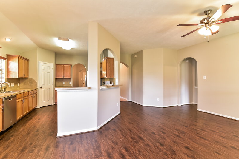 2,165/Mo, 19607 Buckland Park Drive Katy, TX 77449 Family Roomlarge View