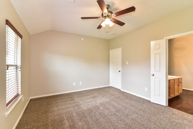2,165/Mo, 19607 Buckland Park Drive Katy, TX 77449 Master Bedroomlarge View 2