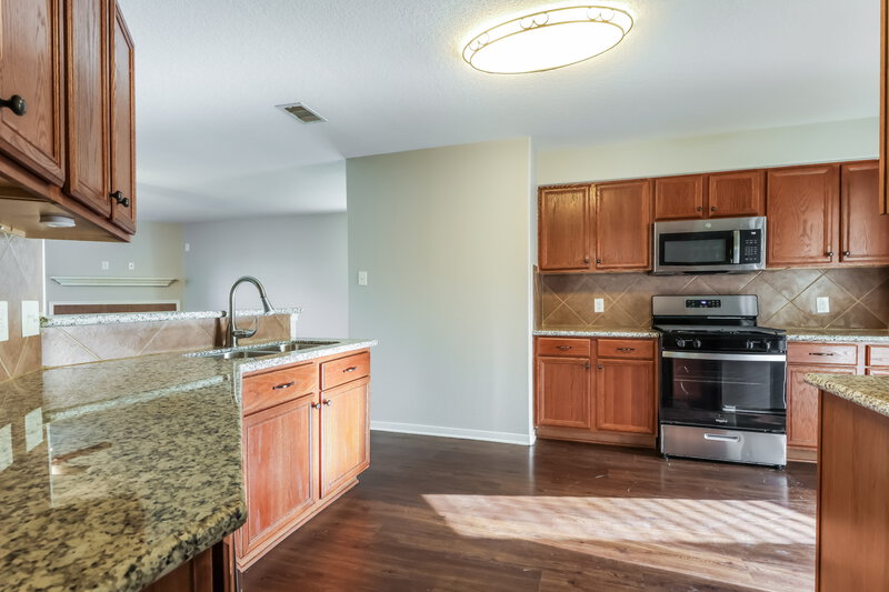 1,945/Mo, 16728 Foursquare Drive Conroe, TX 77385 Kitchen View