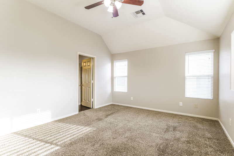1,945/Mo, 16728 Foursquare Drive Conroe, TX 77385 Main Bedroom View