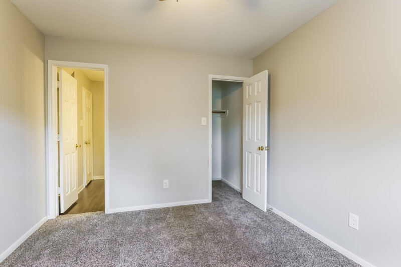 1,945/Mo, 16728 Foursquare Drive Conroe, TX 77385 Bedroom View 2