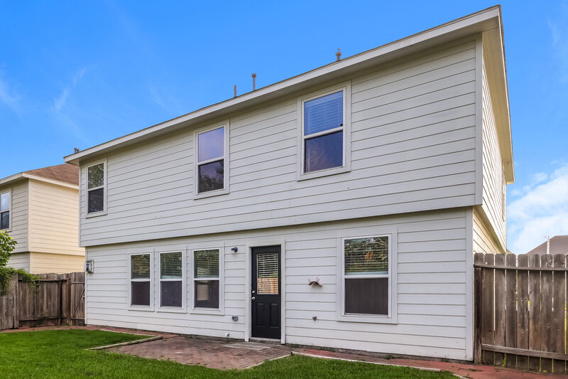 1,945/Mo, 16728 Foursquare Drive Conroe, TX 77385 Rear View