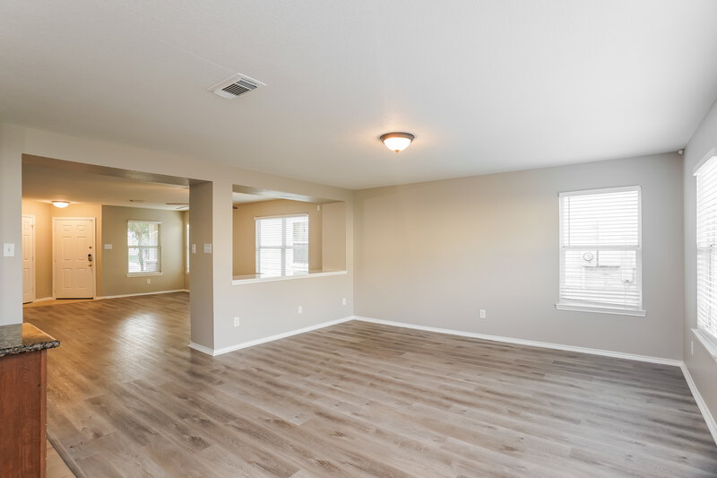 1,720/Mo, 20726 Desert Shadows Lane Cypress, TX 77433 Living Room View 2